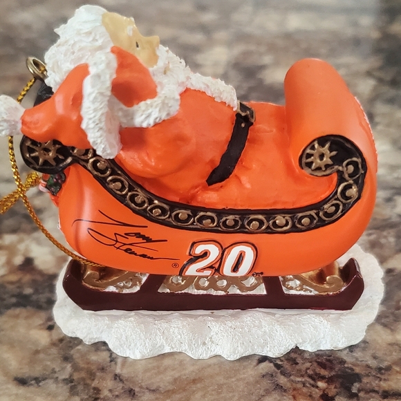 Santa's Sled Ornament Tony Stewart Third in a Limited Series 2004 - Picture 3 of 4